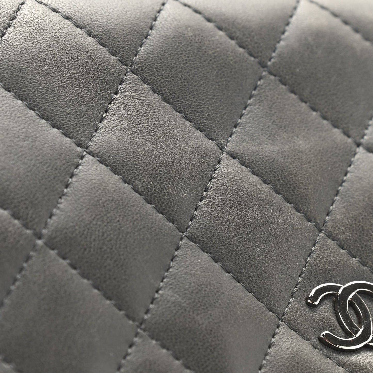 Iridescent Lambskin Quilted Wallet On Chain WOC Grey