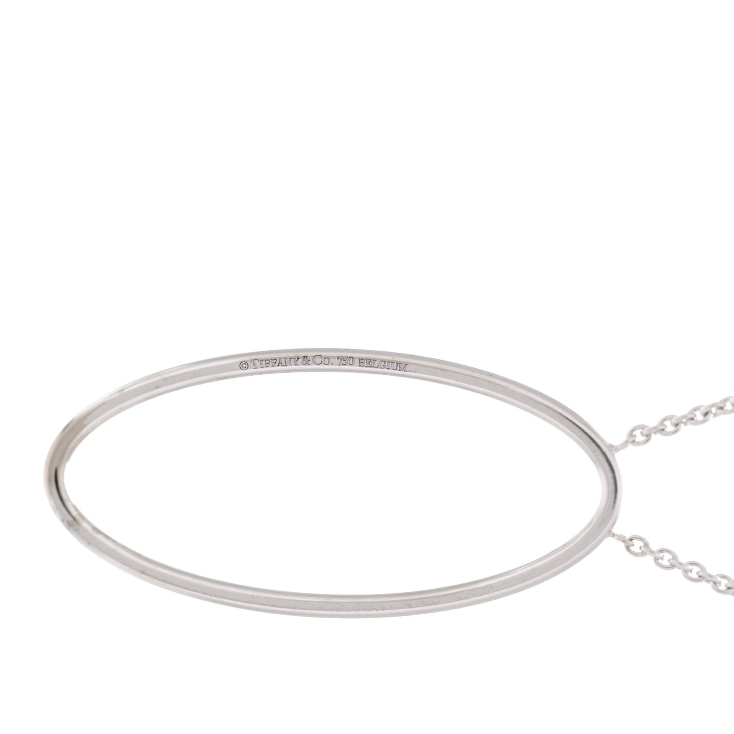 18K White Gold Diamond Metro Oval Pendant Necklace