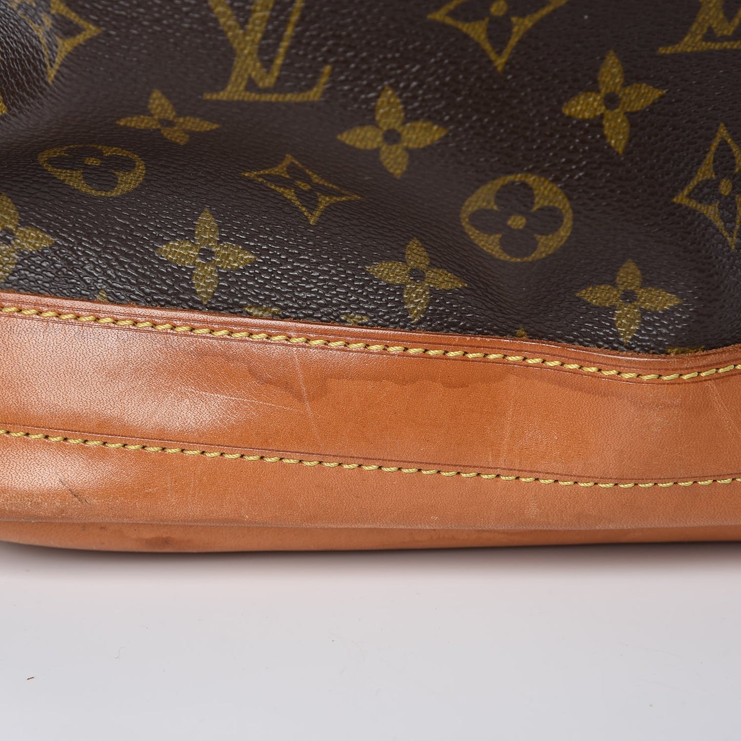 Monogram Noe