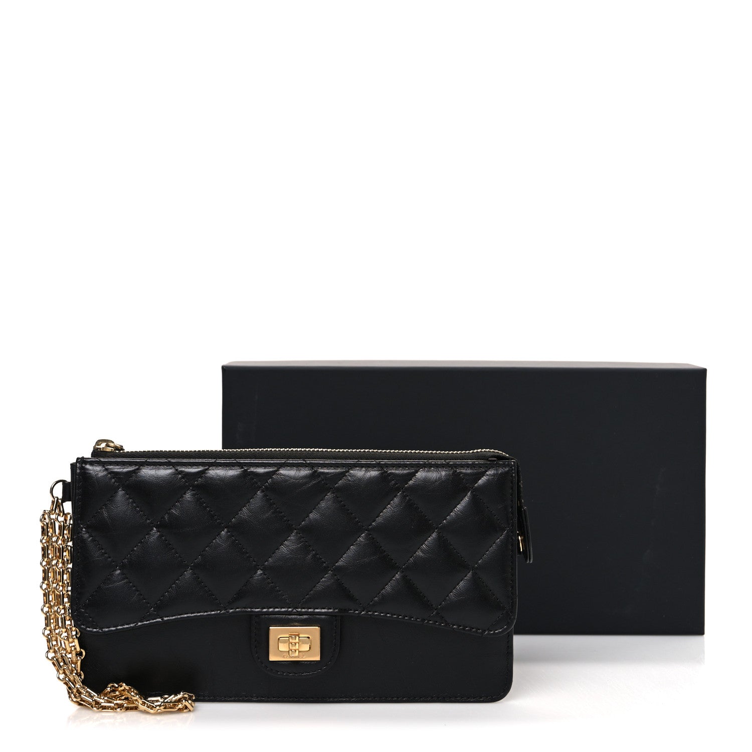 CHANEL サイズ表記「37 C」23.5センチ程度　ブラック シフォン Chanel Aged Calfskin Quilted 2.55 Reissue Pouch With Chain Handle