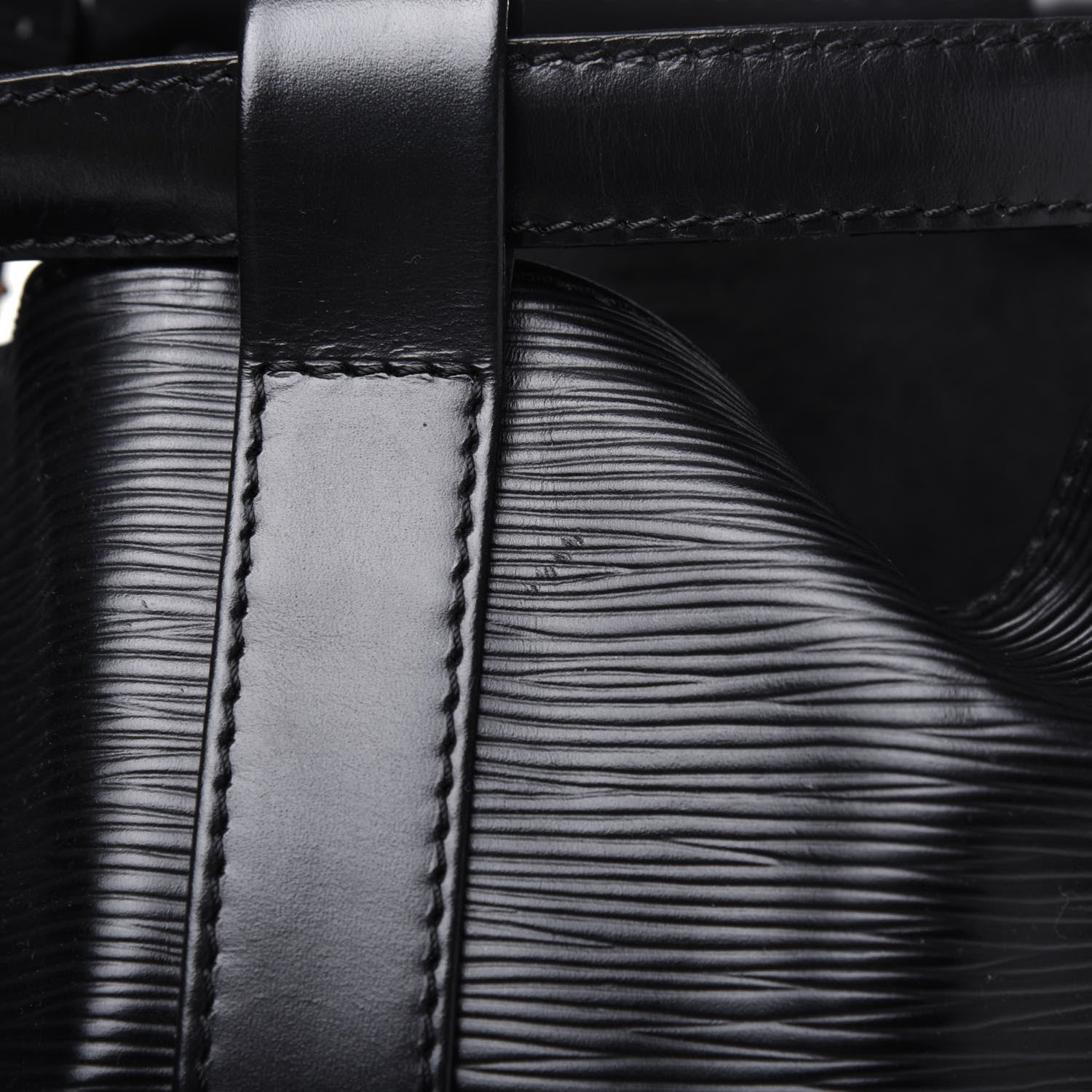 Louis Vuitton Epi Randonnee GM Black 19 of 23