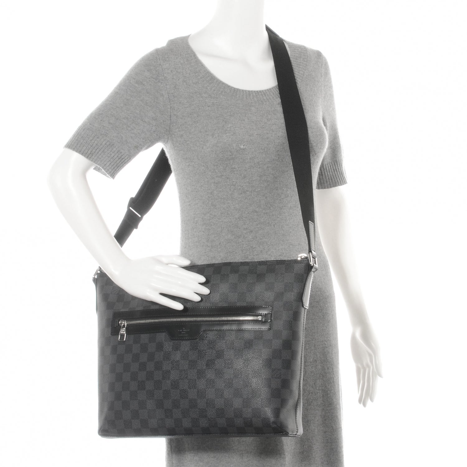 Louis Vuitton Damier Graphite Mick MM 2 of 9
