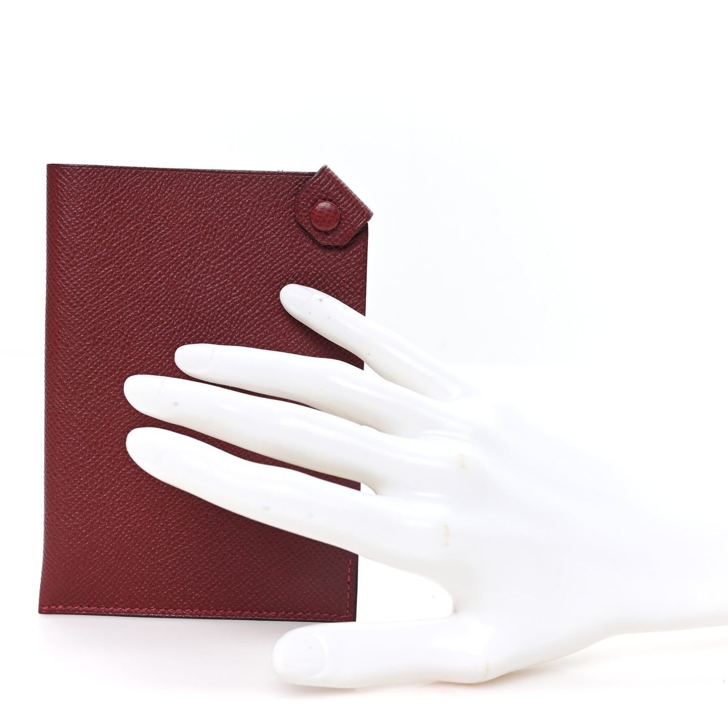 Epsom Tarmac PM Passport Holder Rouge Grenat
