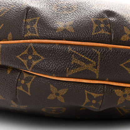 Louis Vuitton Monogram Croissant MM 9 of 10