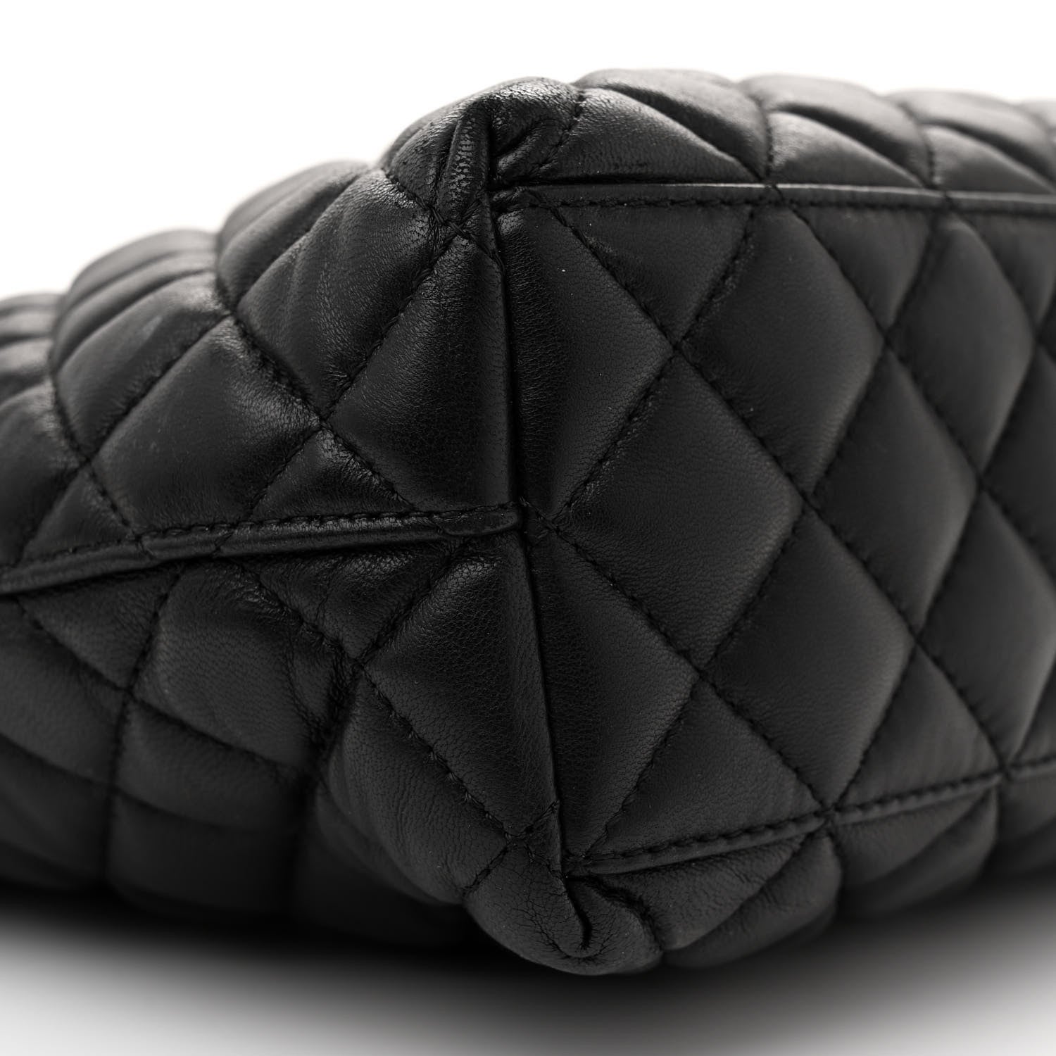 Versace Nappa Quilted Medusa Chain Shoulder Bag Black 8 of 9