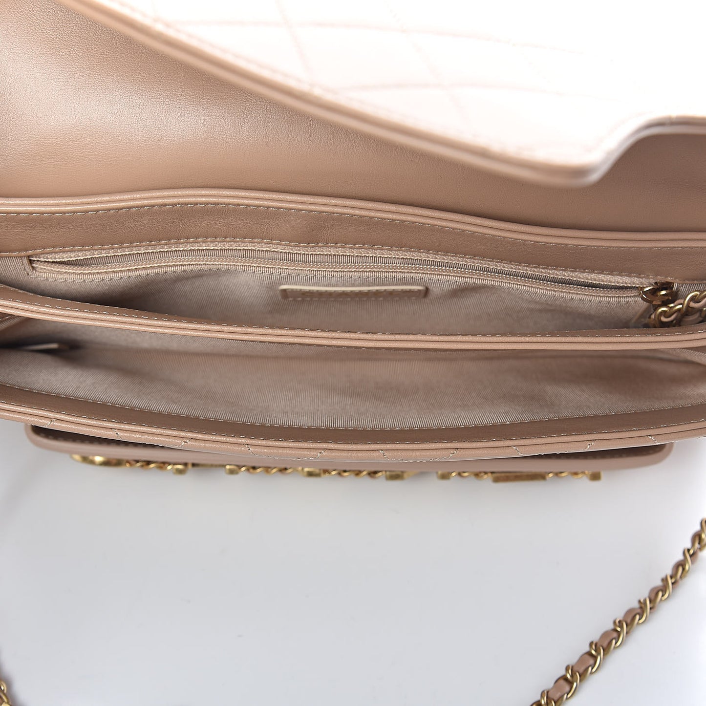 Calfskin Quilted Enchained Clutch Beige