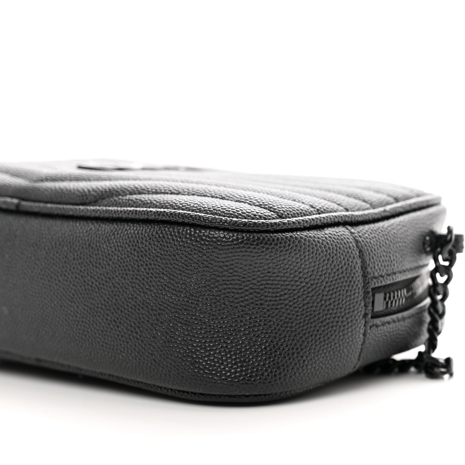 Saint Laurent Grain De Poudre Matelasse Monochrome Monogram Mini Lou Camera Bag Black 10 of 11