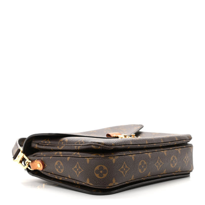 Louis Vuitton Monogram Pochette Metis 4 of 18