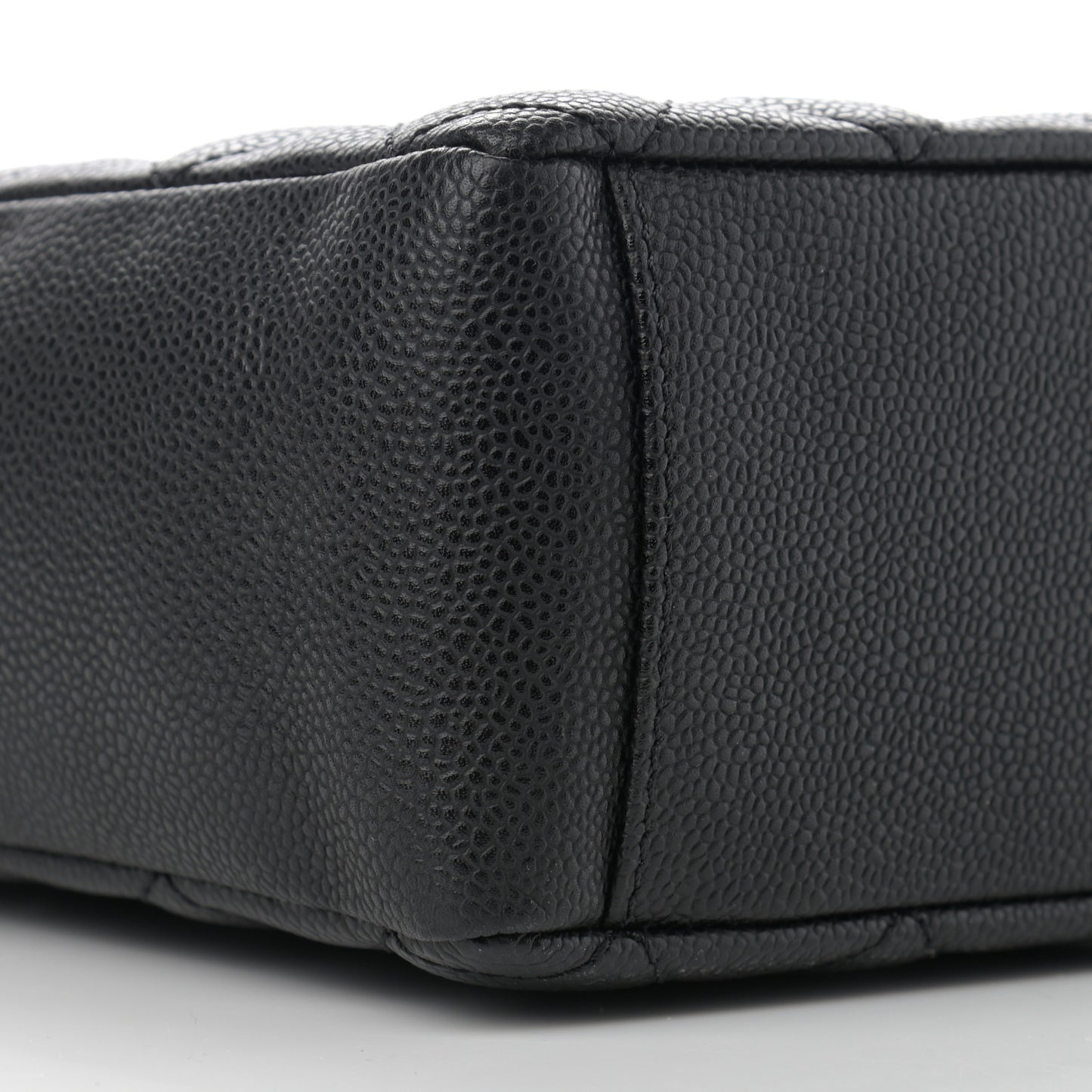 Caviar Quilted Petit Shopping Tote PST Black