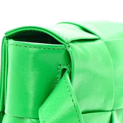 Bottega Veneta Paper Calfskin Intreccio Cassette Belt Bag Parakeet 11 of 13