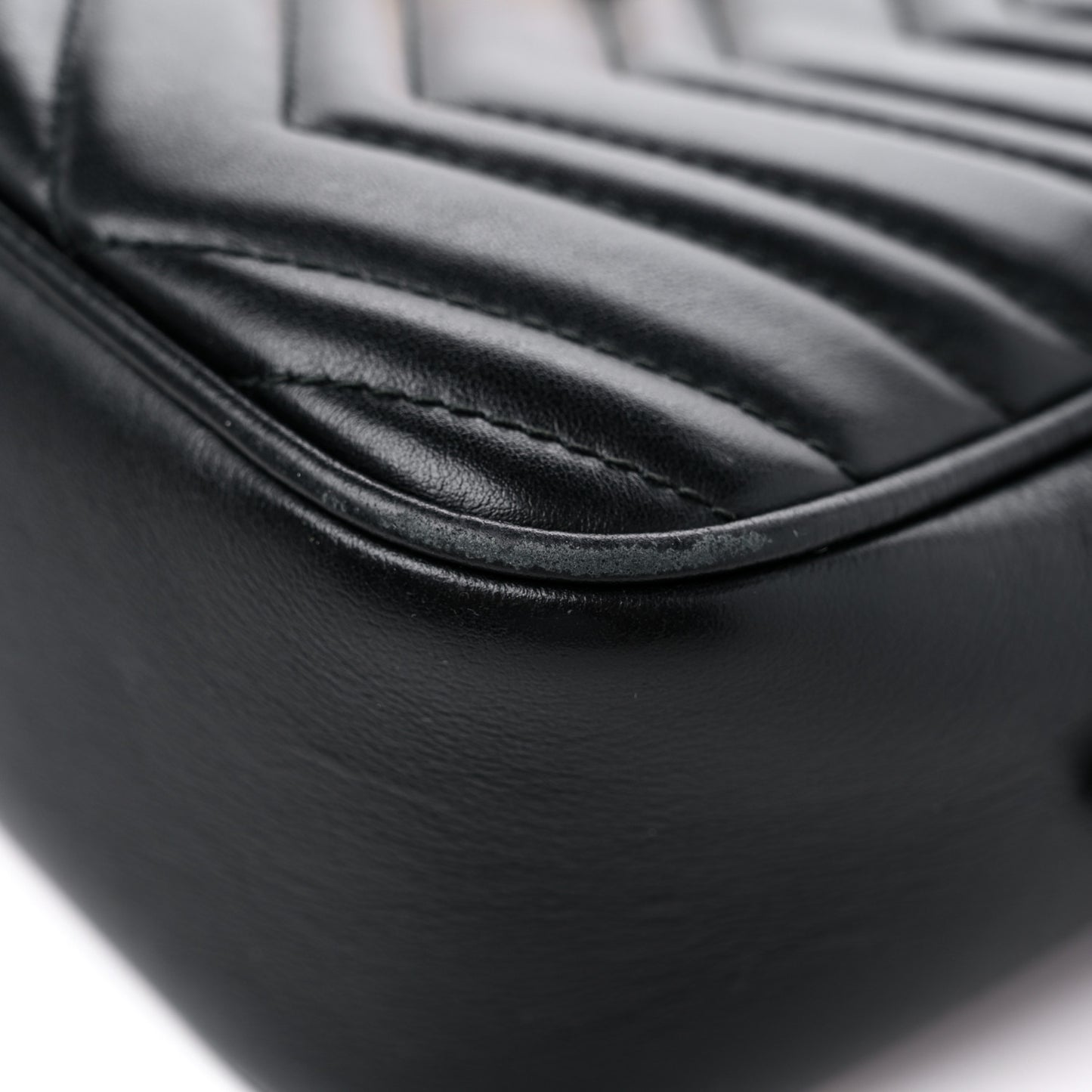Calfskin Matelasse Small GG Marmont Chain Shoulder Bag Black