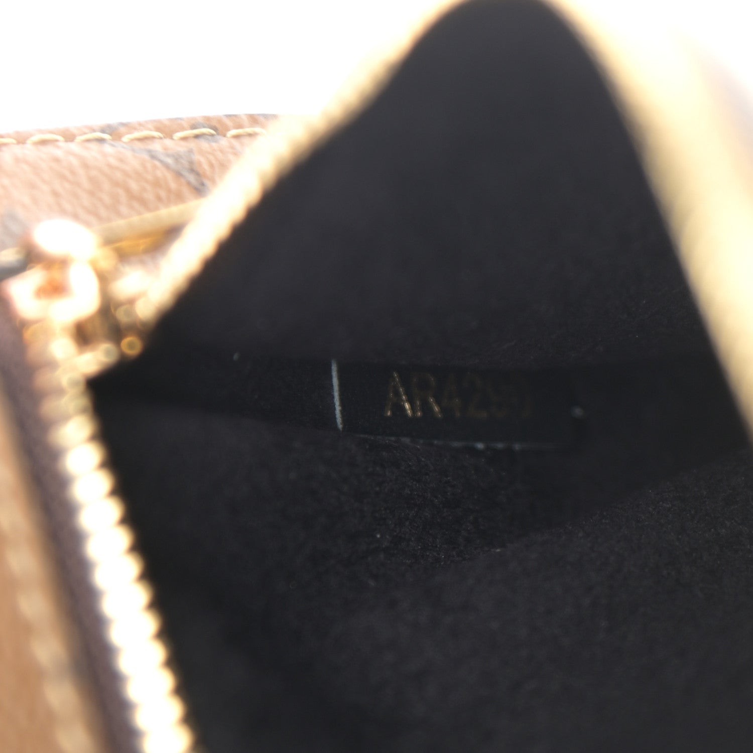 Louis Vuitton Reverse Monogram Pochette Metis 7 of 10