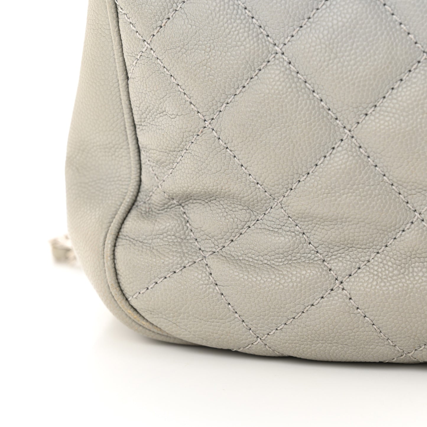 Caviar Quilted Large Urban Companion Flap Grey