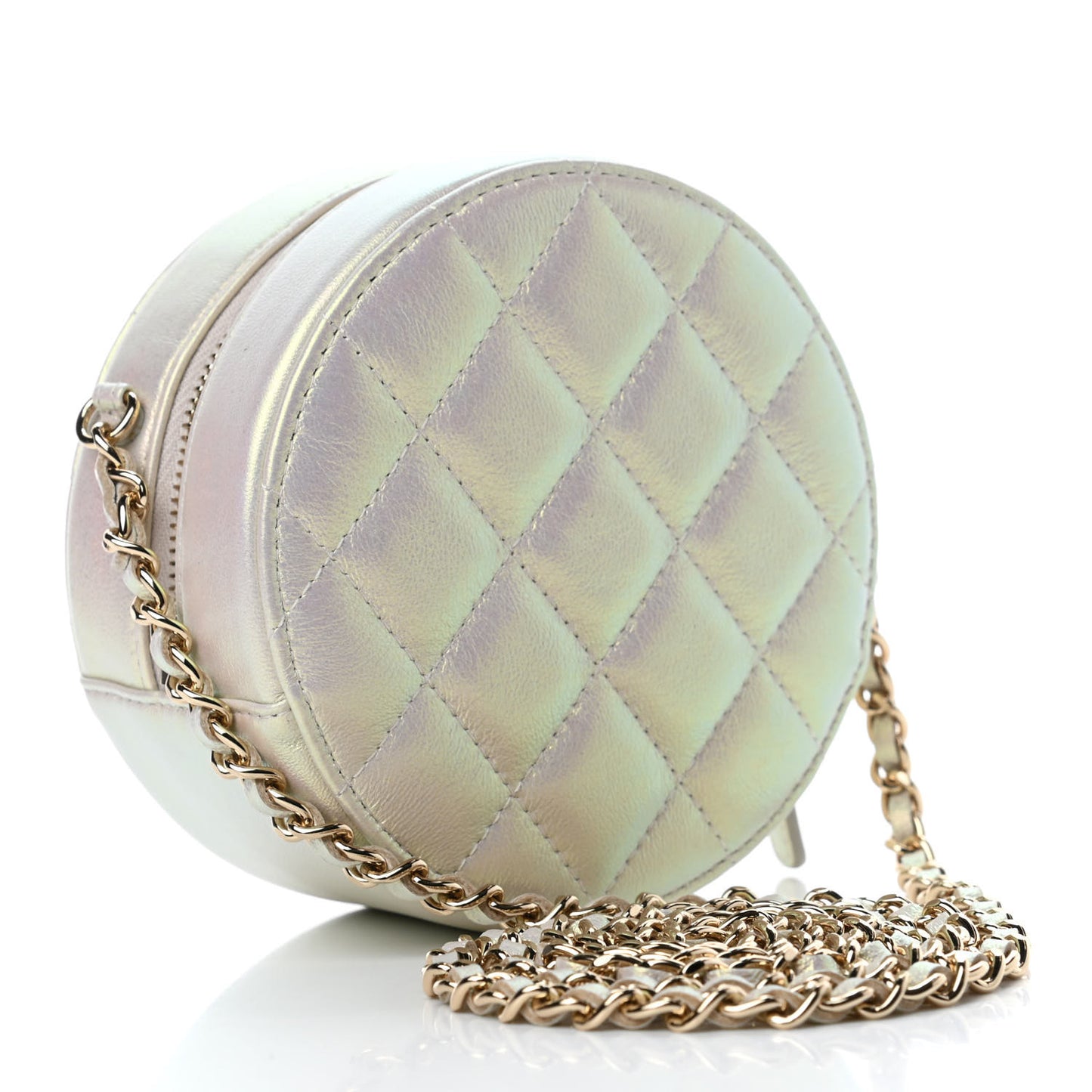 Iridescent Lambskin Quilted Round Clutch With Chain Ivory