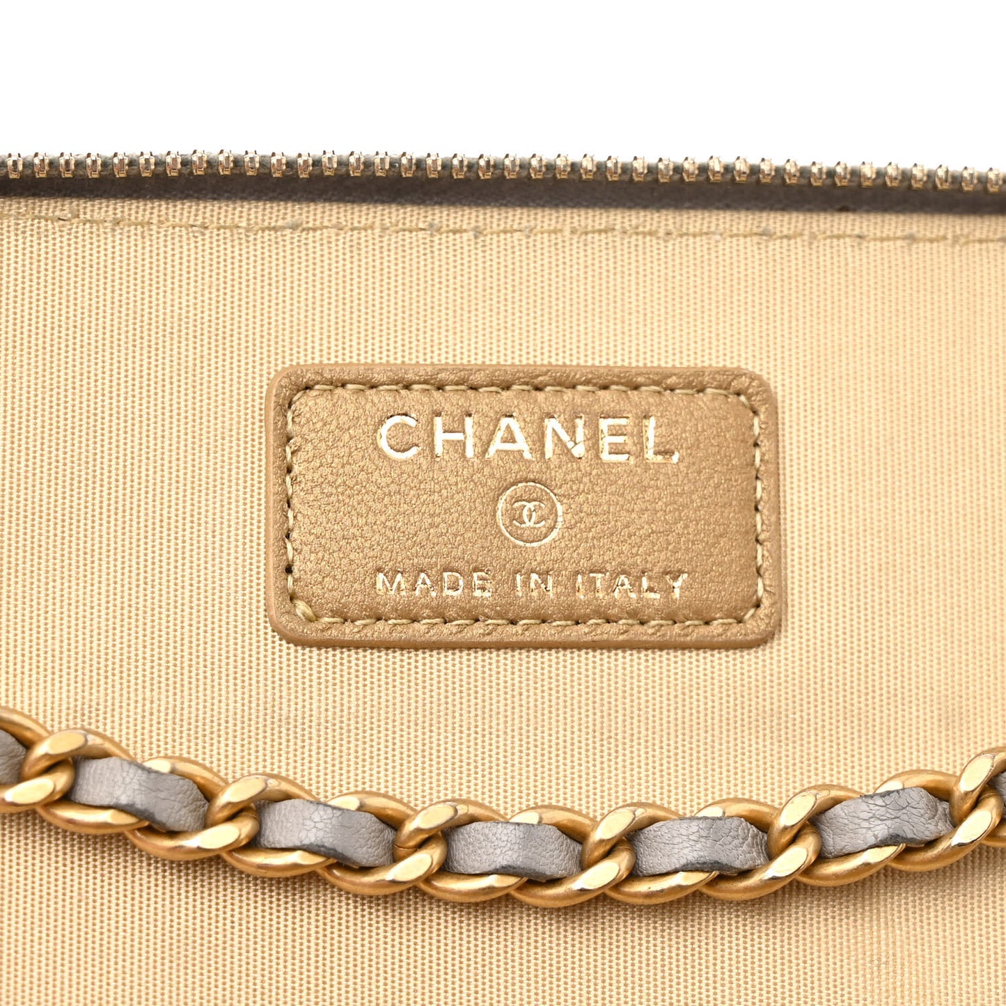 Lambskin Quilted Small Pearl Crush Vanity Case With Chain Grey