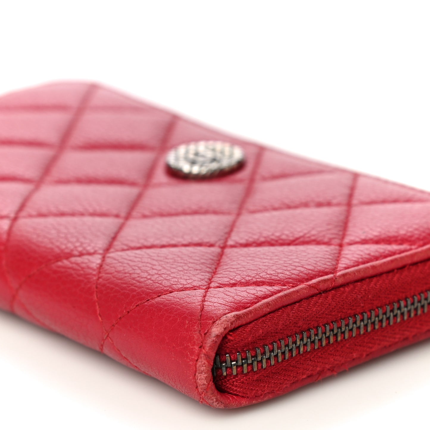 Caviar Quilted Small Zip Around Wallet Red