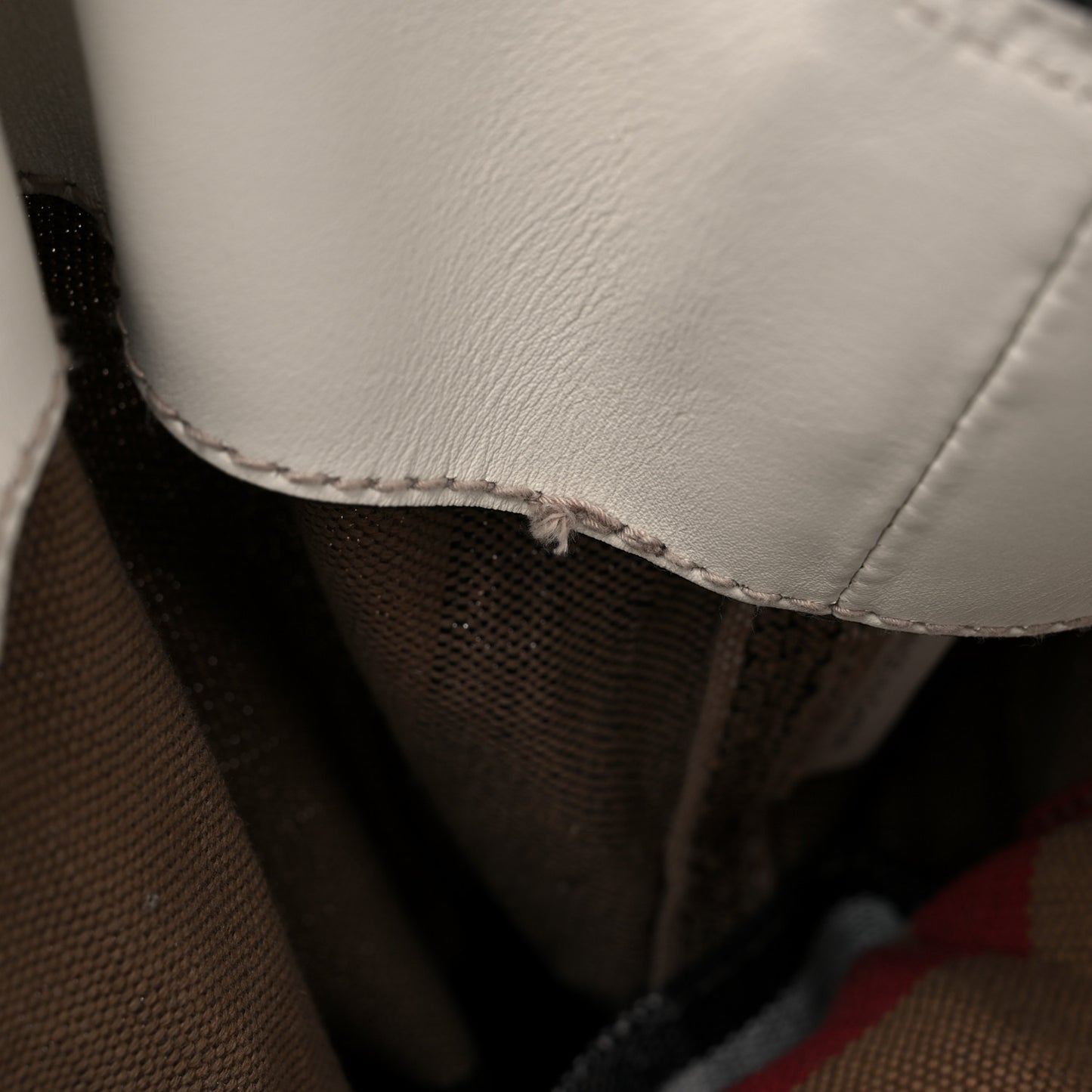 Canvas Mega Check Medium Ashby Hobo White