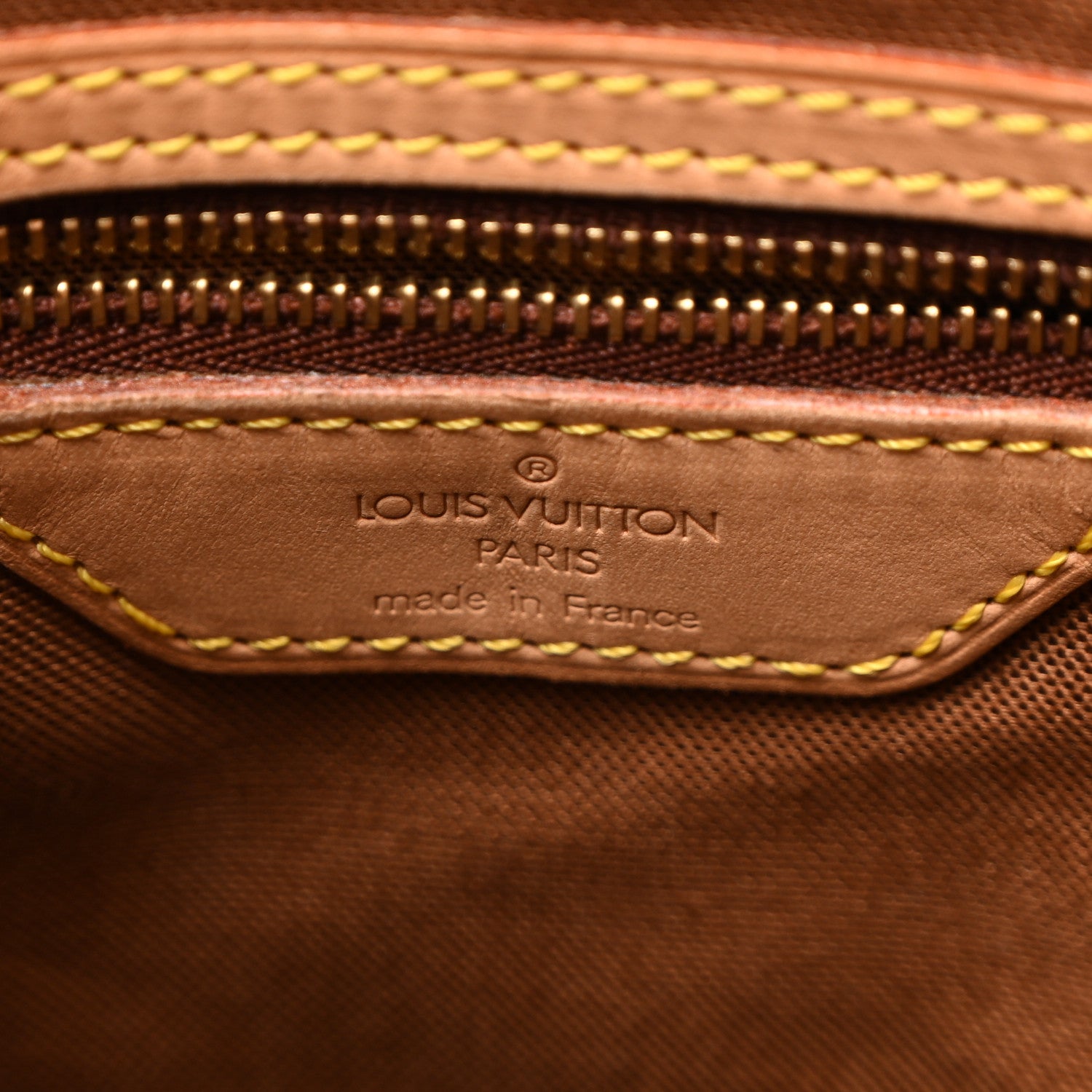 Louis Vuitton Monogram Cabas Mezzo 6 of 11