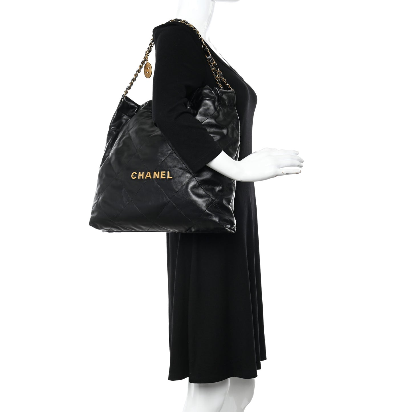 Shiny Calfskin Quilted Chanel 22 Black