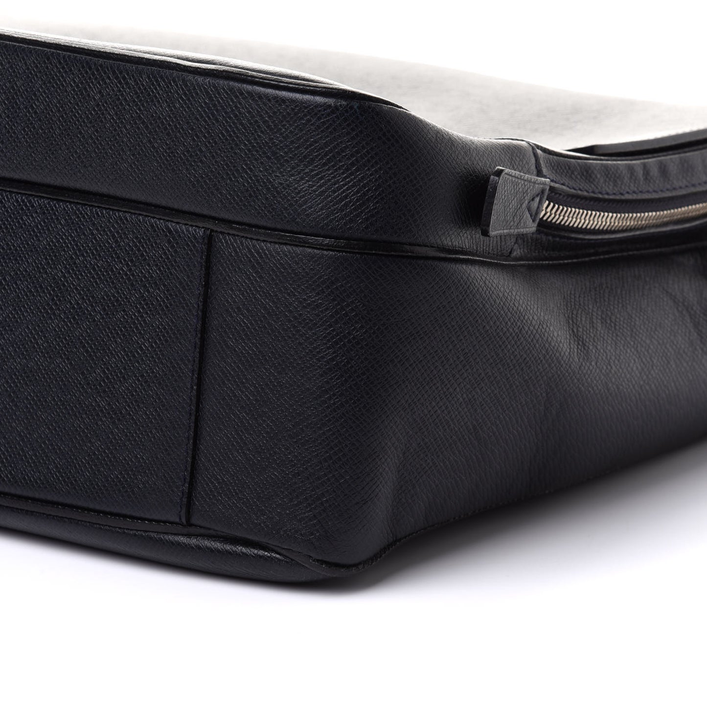 Taiga Vassili GM Briefcase Boreal