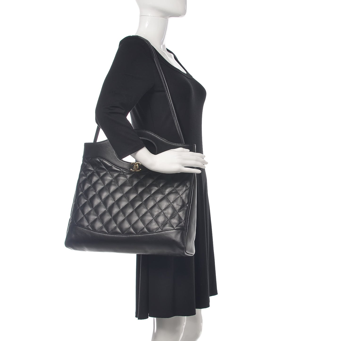 Lambskin Quilted Large 31 Shopping Bag Black