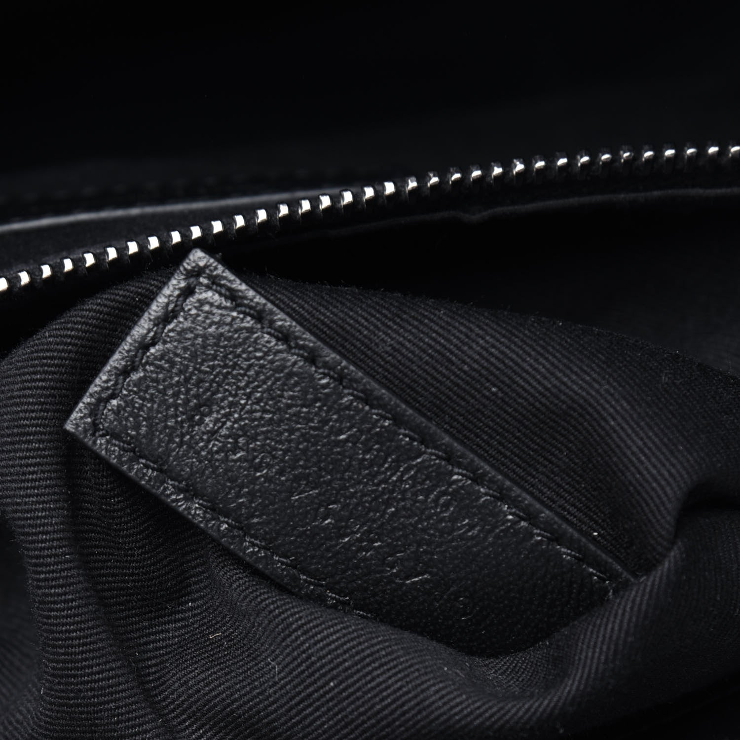 Saint Laurent Crinkled Calfskin Matelasse Monogram Medium Niki Chain Satchel Black 8 of 17