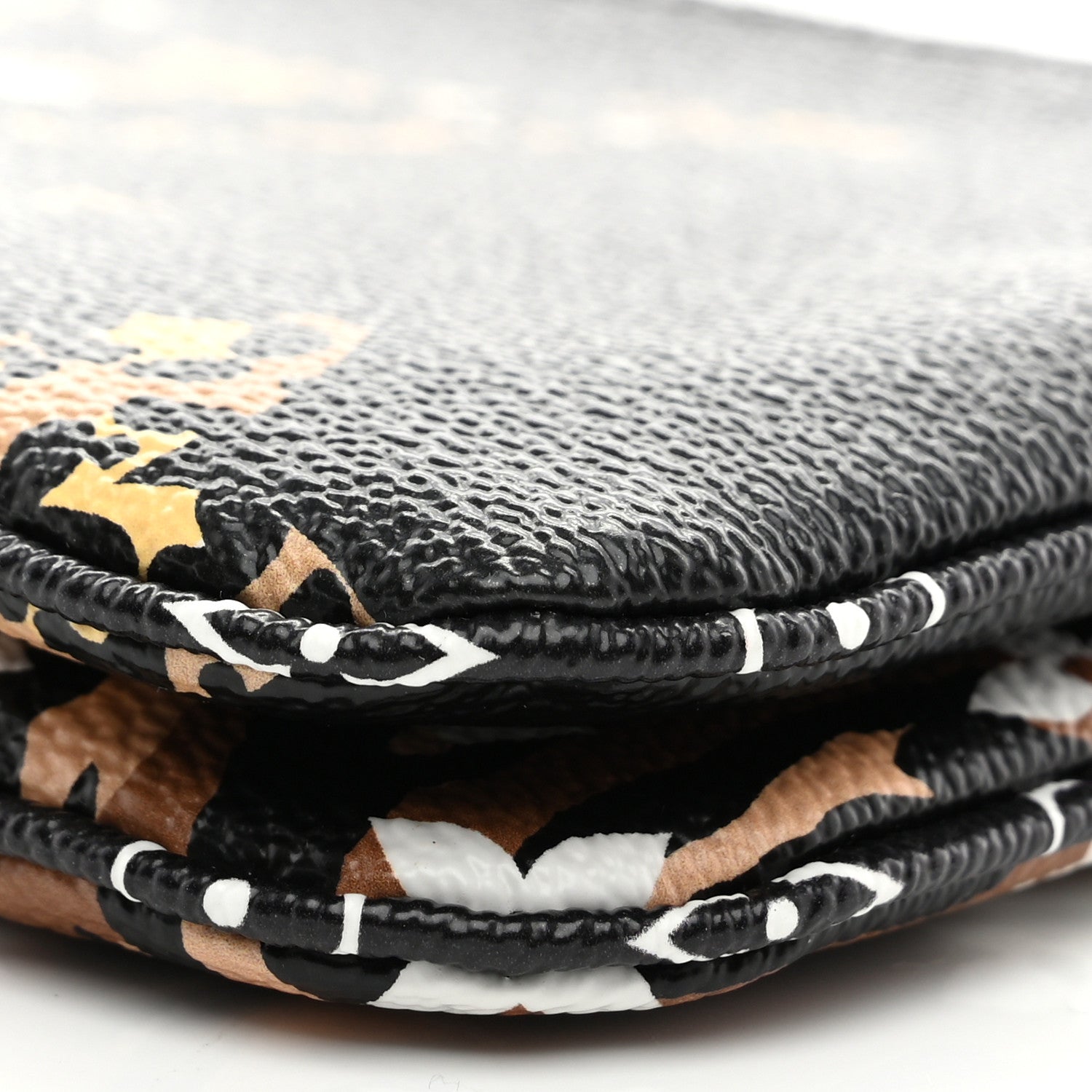Louis Vuitton Monogram Giant Jungle Pochette Double Zip Black 11 of 11