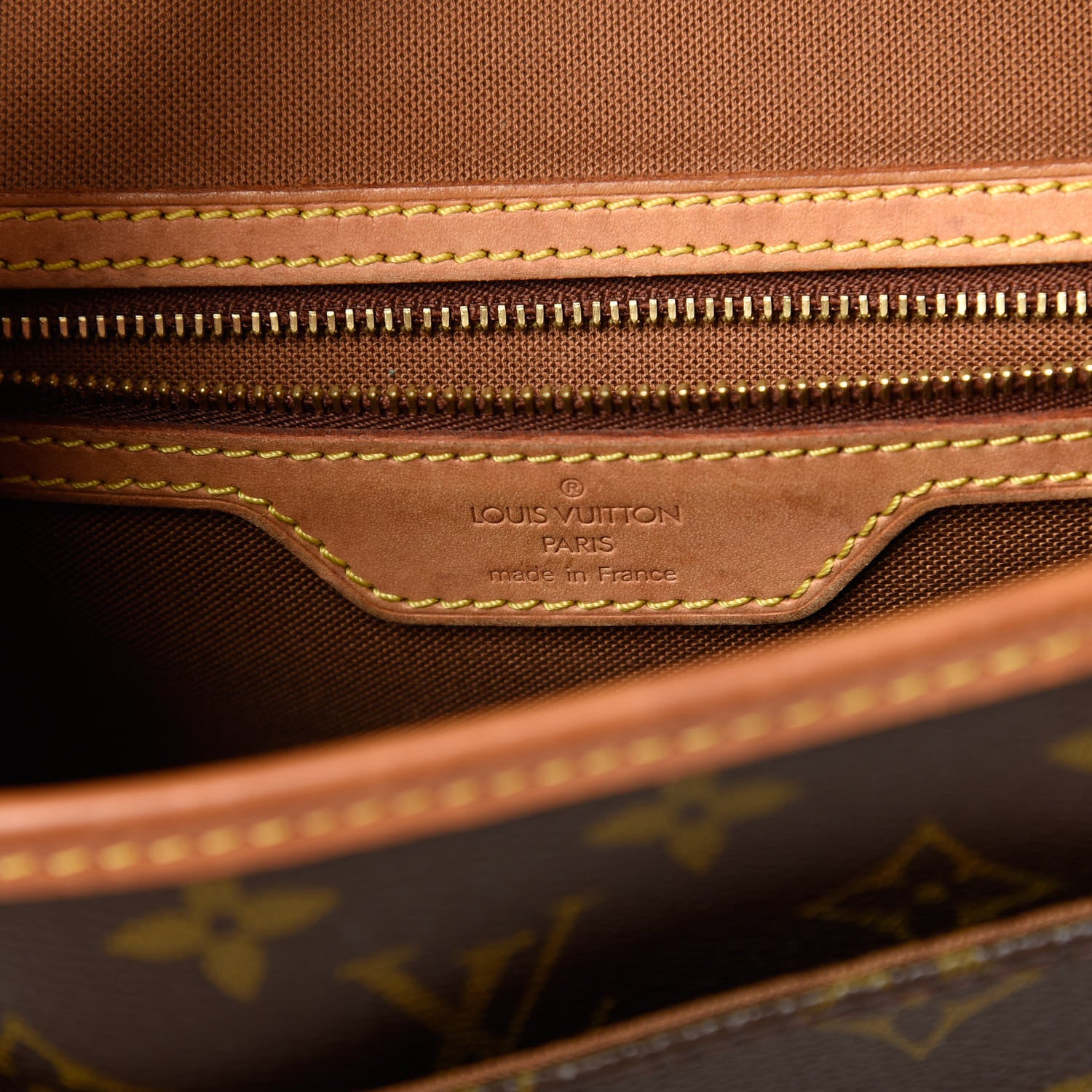Louis Vuitton Monogram Sologne 8 of 10
