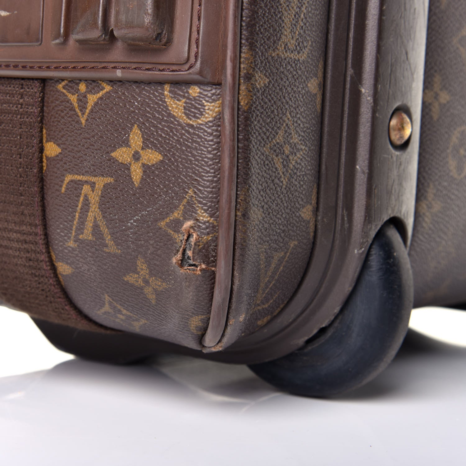 Louis Vuitton Monogram Pegase 55 14 of 17