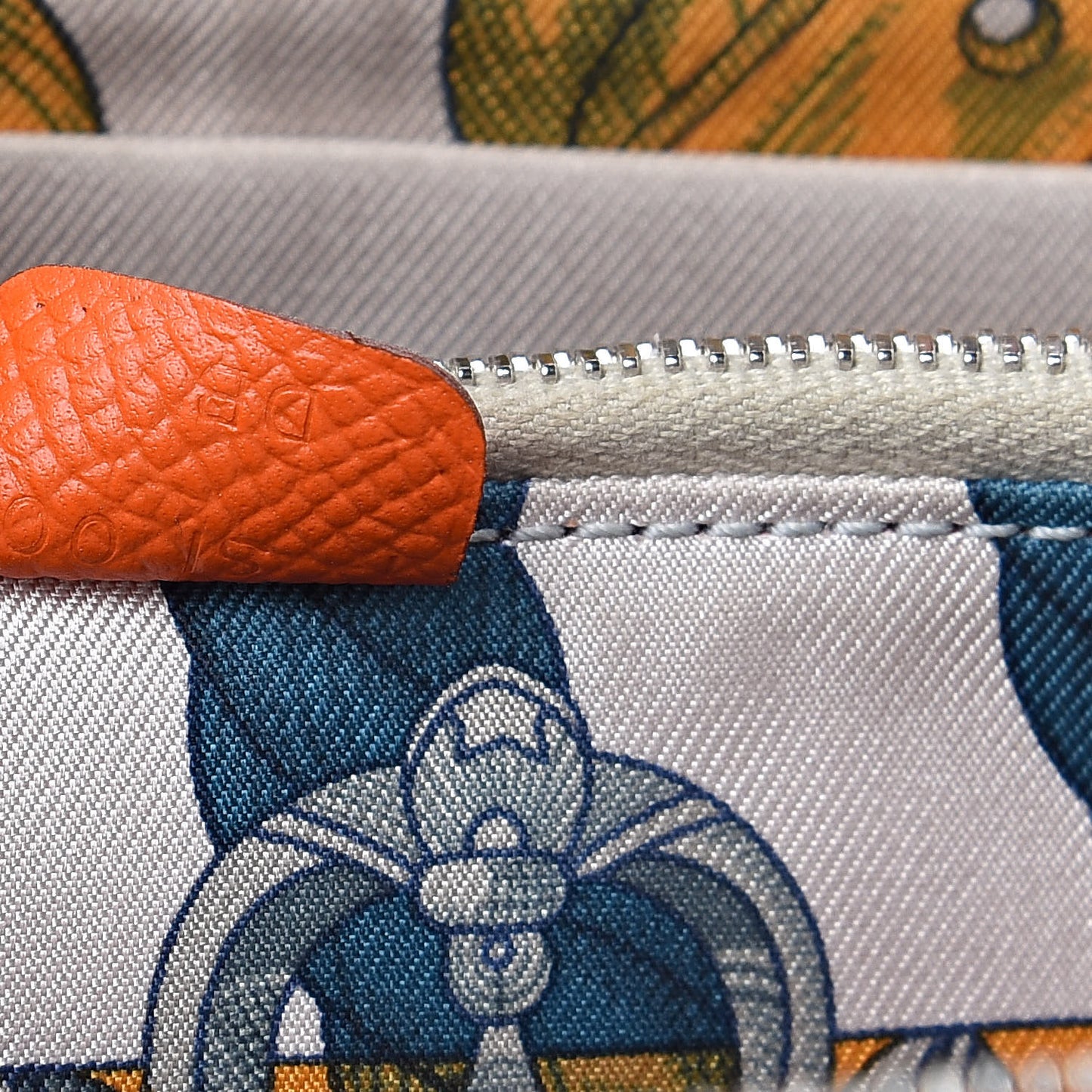 Epsom Silk'in Wallet Feu
