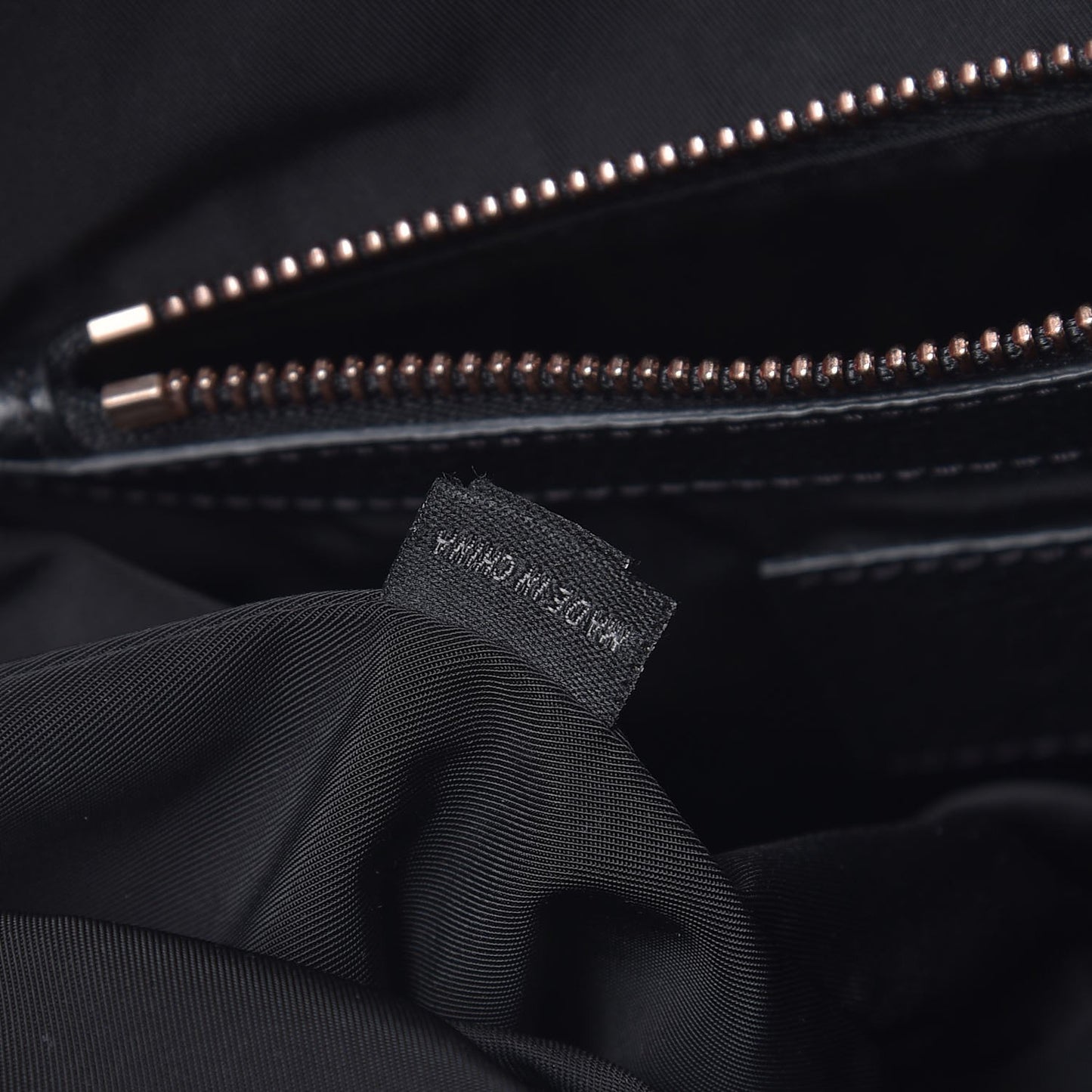 Pebbled Lambskin Medium Emilie Black