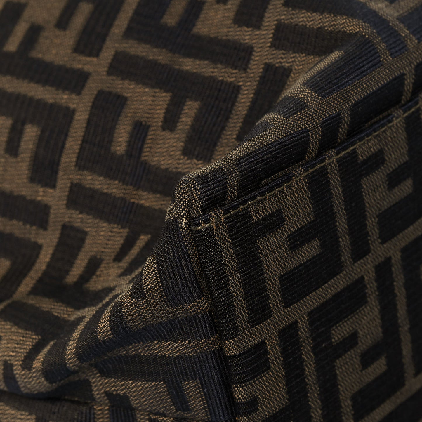 Zucca Large Zip Tote Tobacco