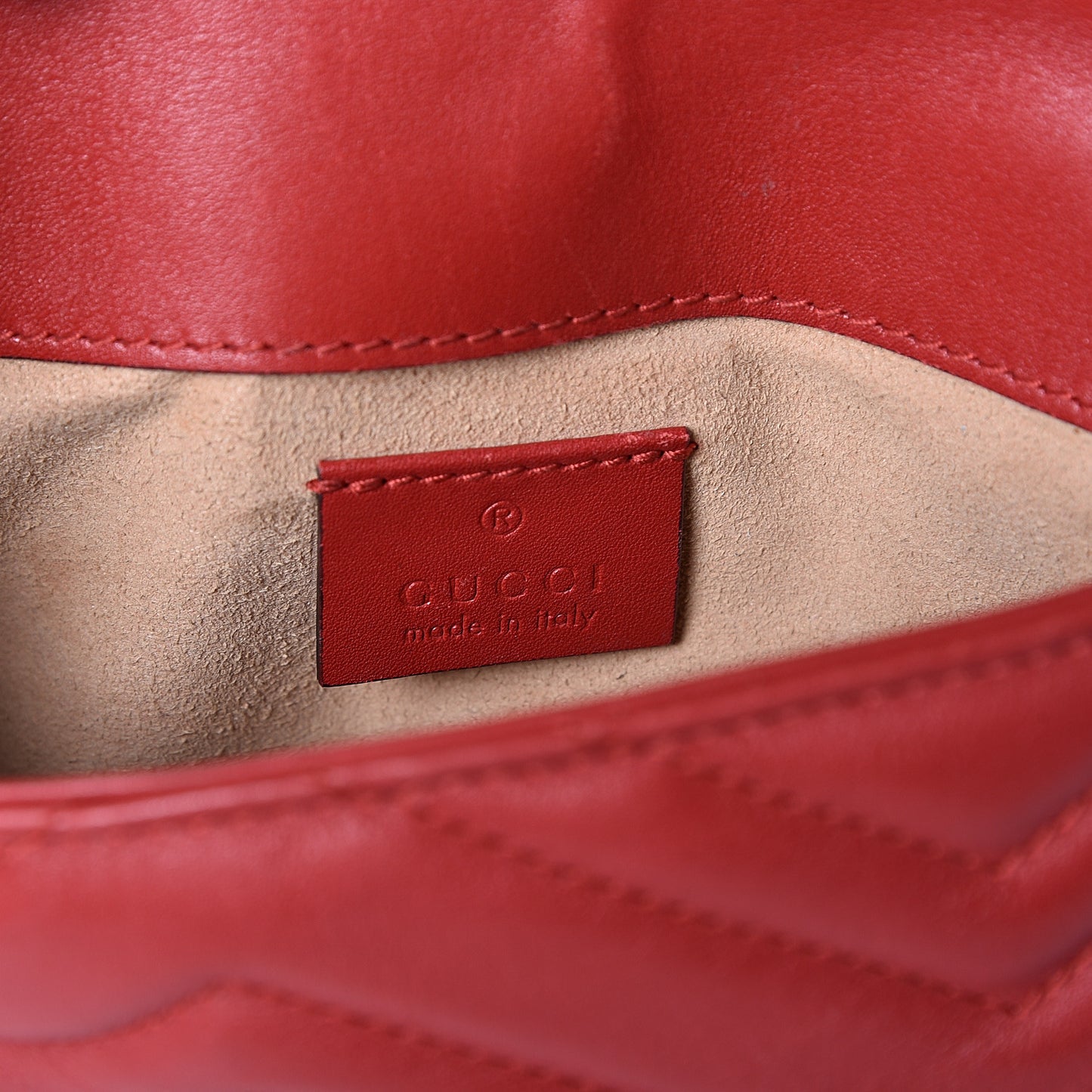Calfskin Matelasse Super Mini GG Marmont Shoulder Bag Hibiscus Red