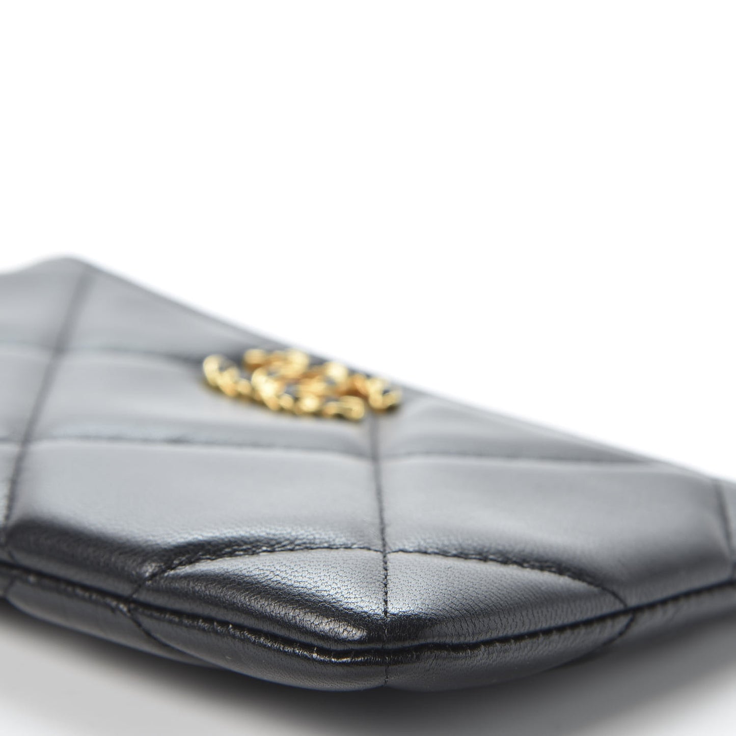 Goatskin Quilted 19 Cosmetic Case Black