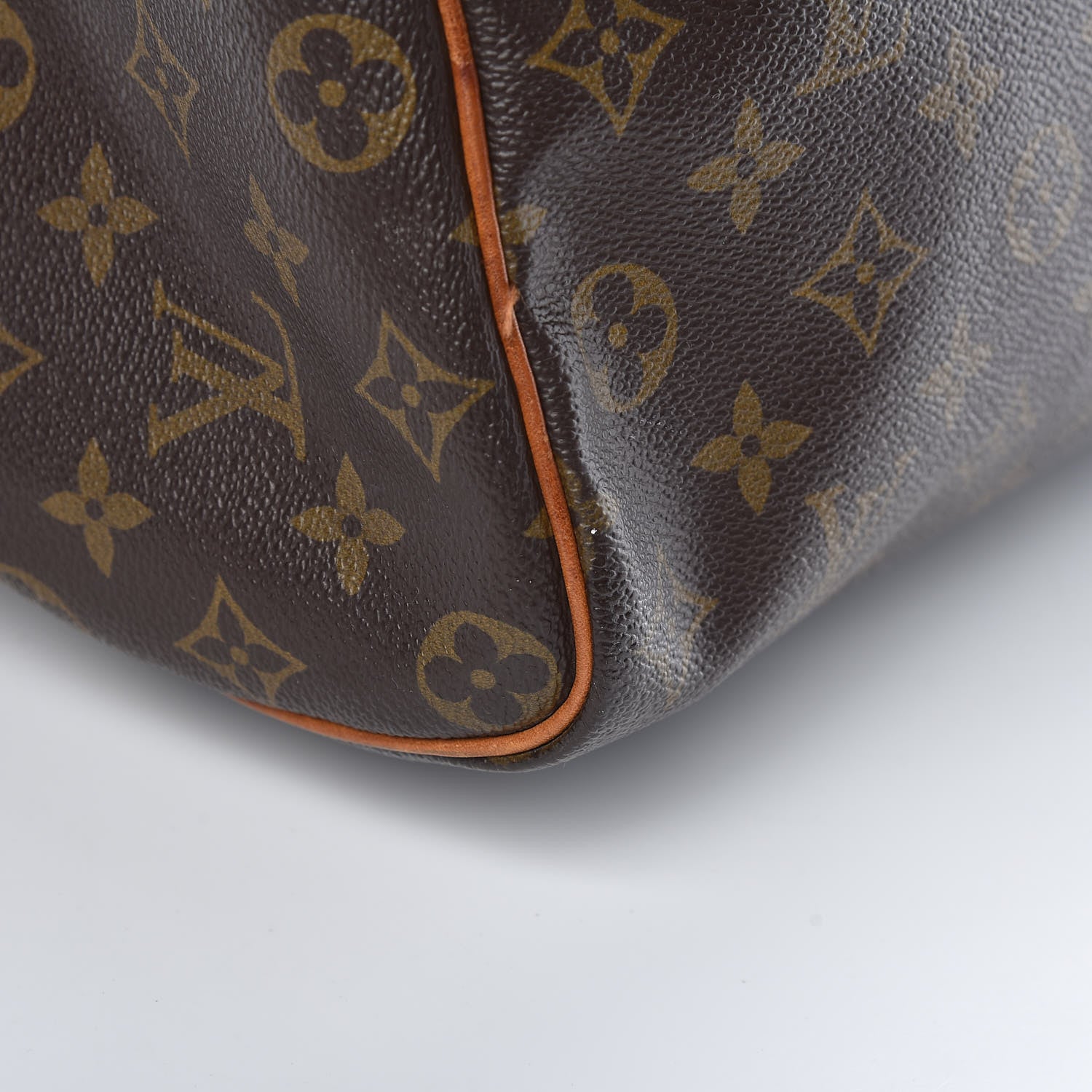Louis Vuitton Monogram Speedy 35 21 of 23