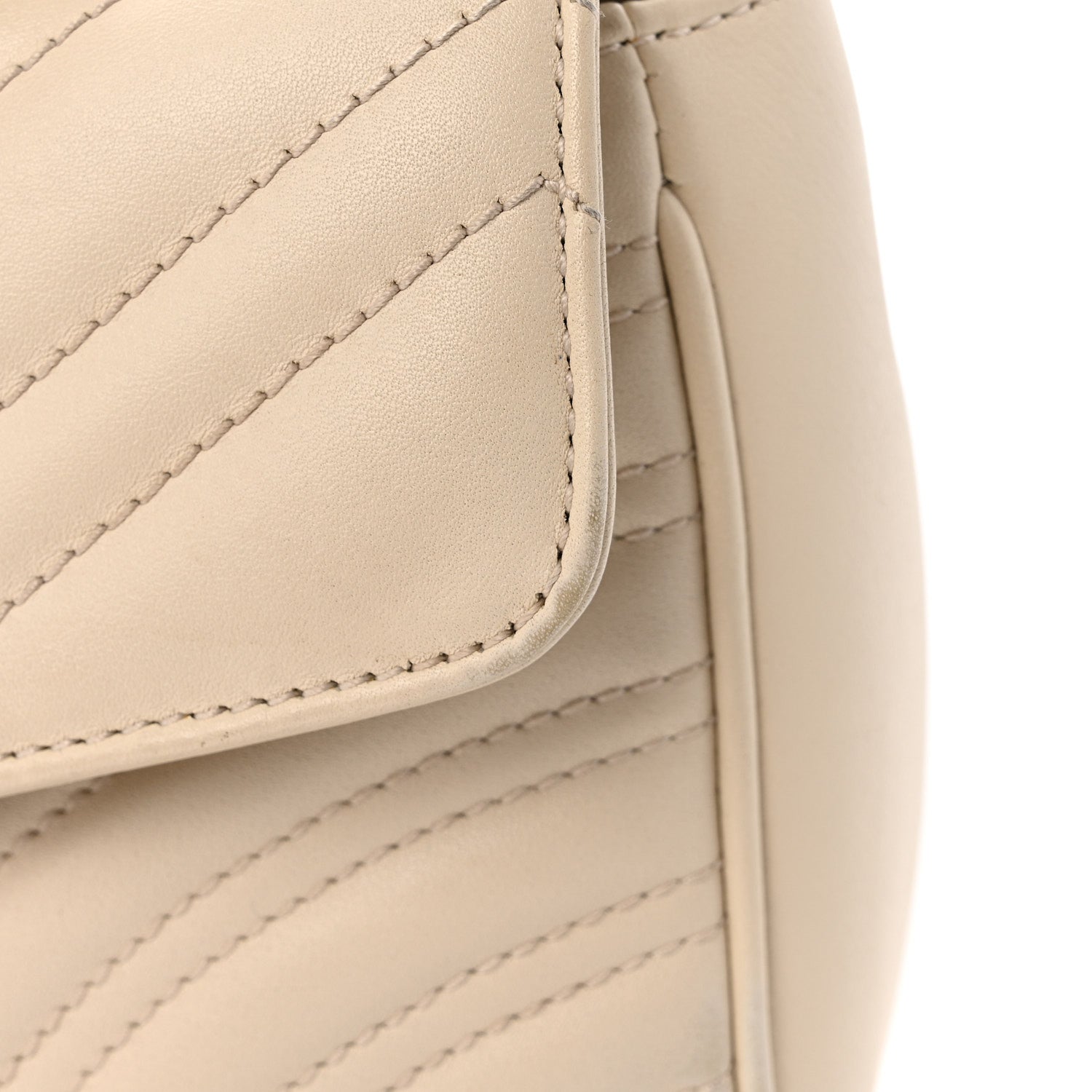 Gucci Calfskin Matelasse Small GG Marmont Shoulder Bag White 13 of 16