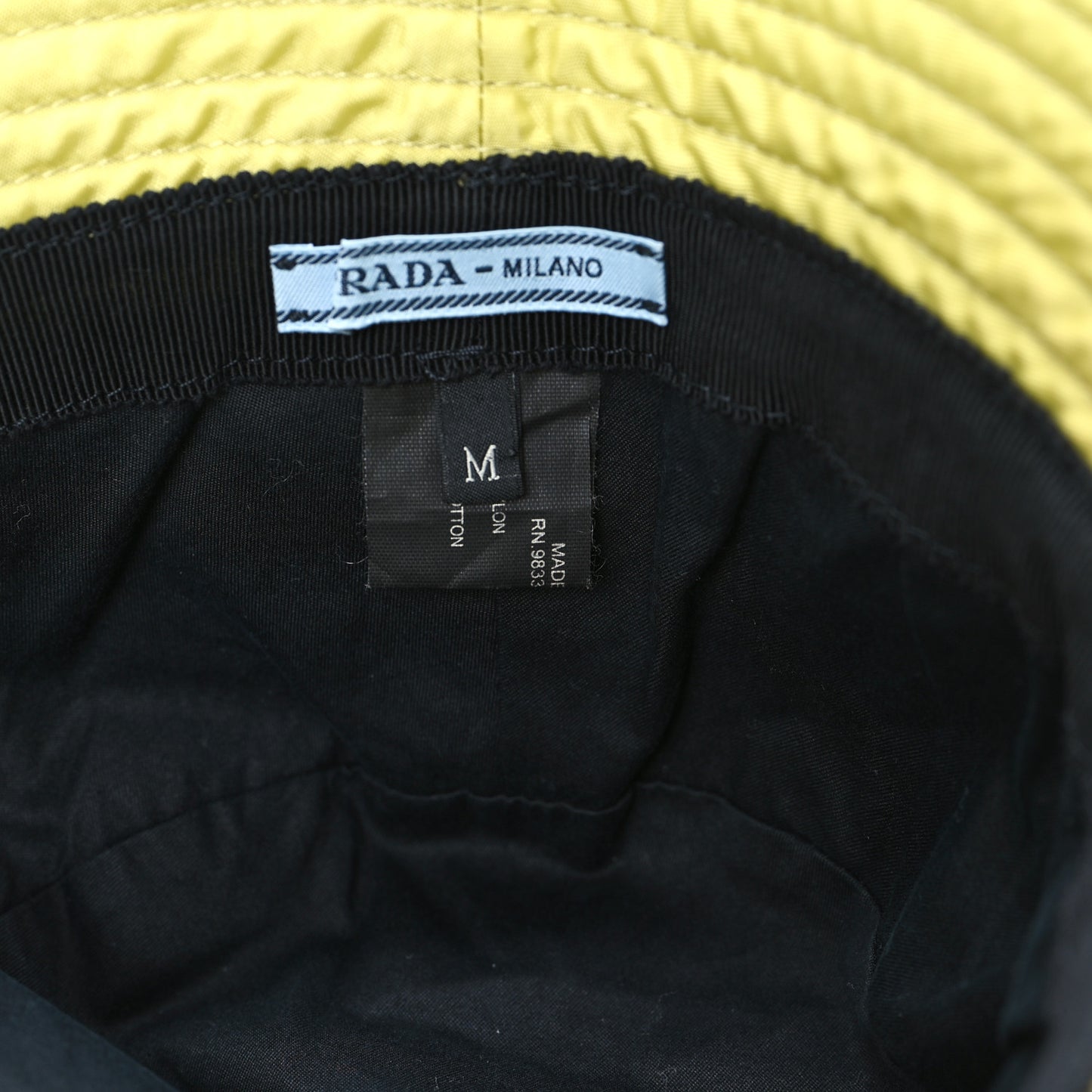 Re-Nylon Metal Triangle Logo Mens Bucket Hat M Giallo