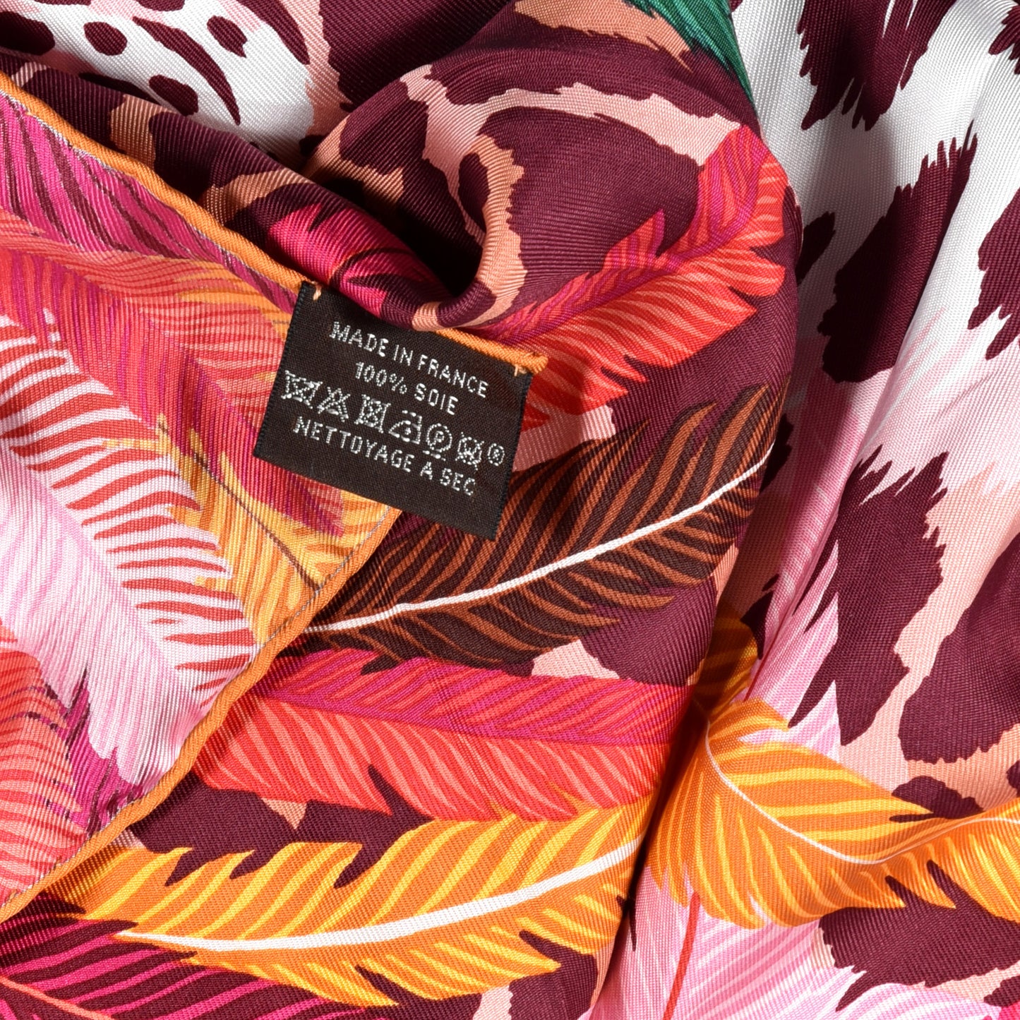 Silk Jaguar Quetzal Scarf 90 Fuchsia Vert Bordeaux