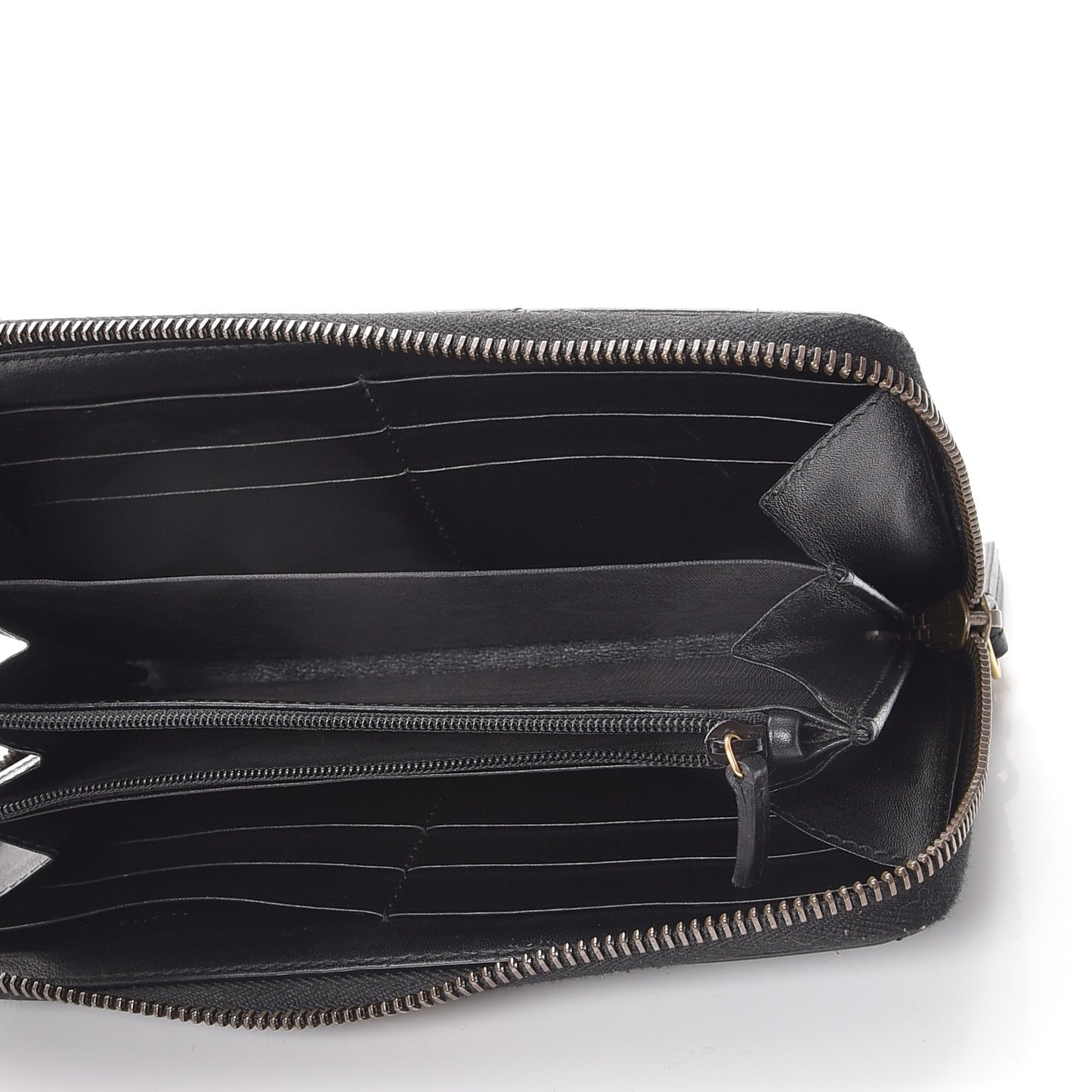 Calfskin Matelasse GG Marmont Zip Around Wallet Black
