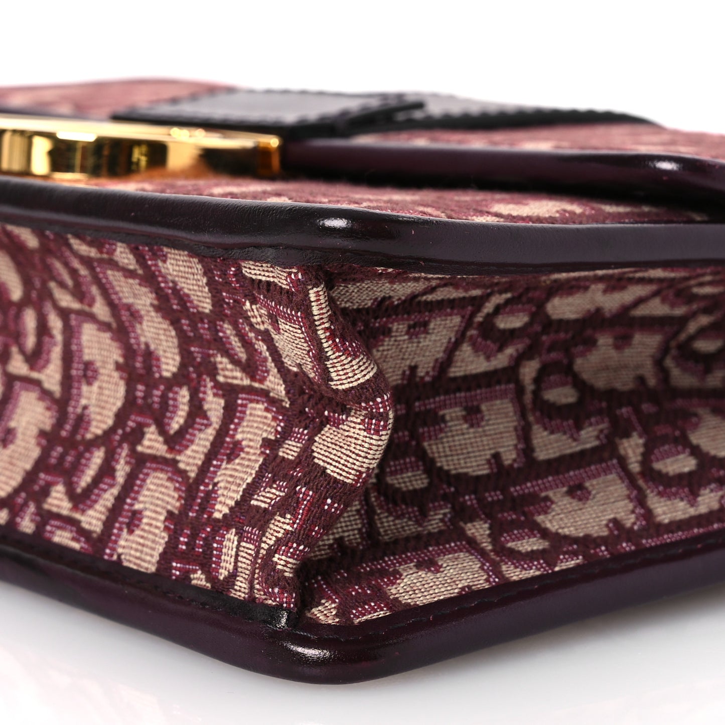 Oblique 30 Montaigne Flap Bag Burgundy