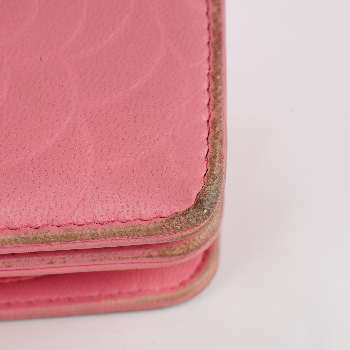 Lambskin Camellia Embossed Zipped Pocket Wallet Pink