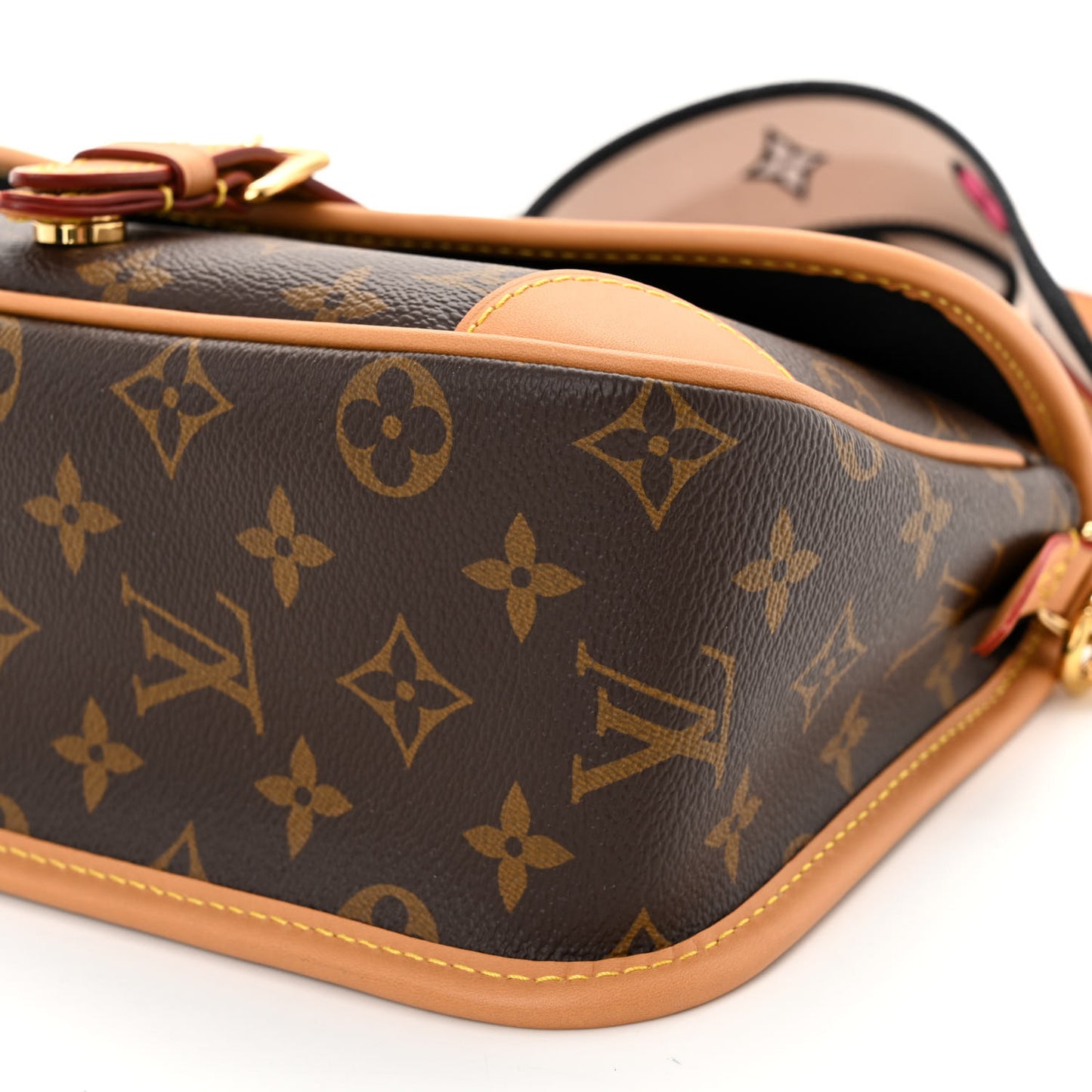 Monogram Diane Black