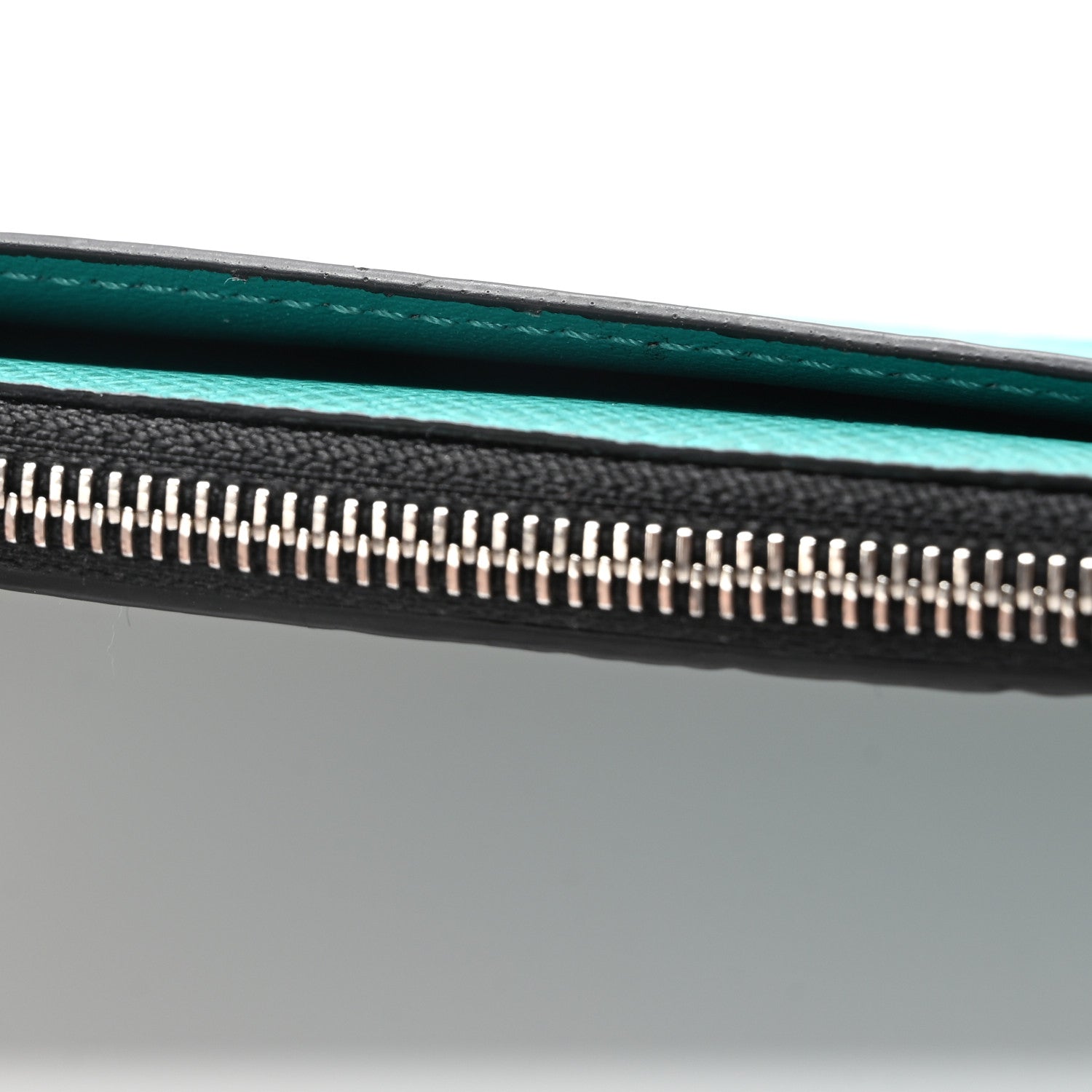 Louis Vuitton Taigarama Coin Card Holder Miami Green 10 of 11