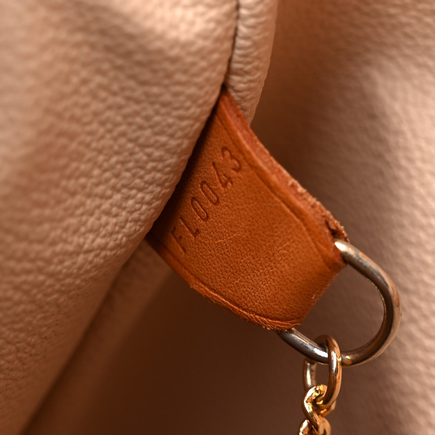 Monogram Bucket 27