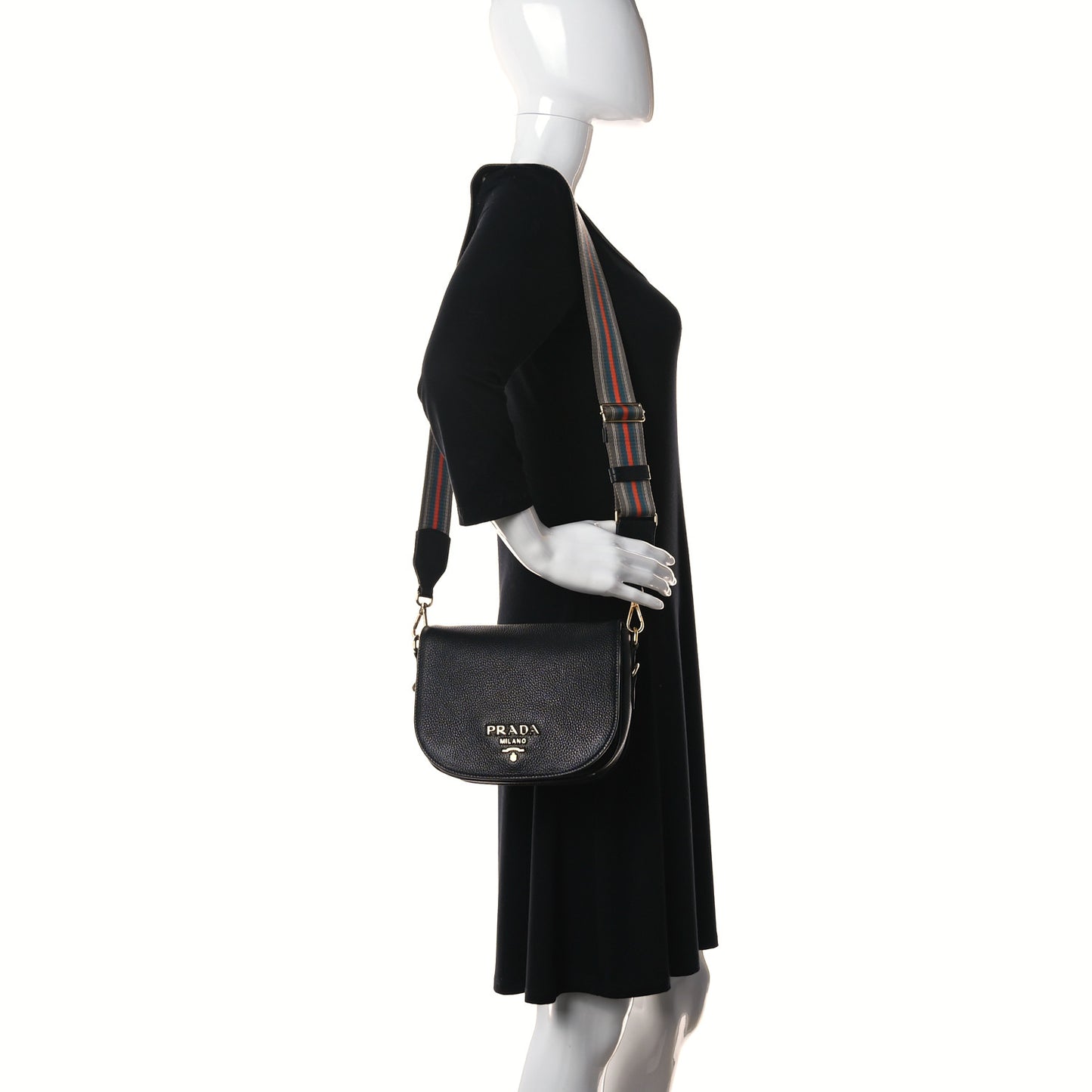 Vitello Daino Soft Shoulder Flap Bag Black