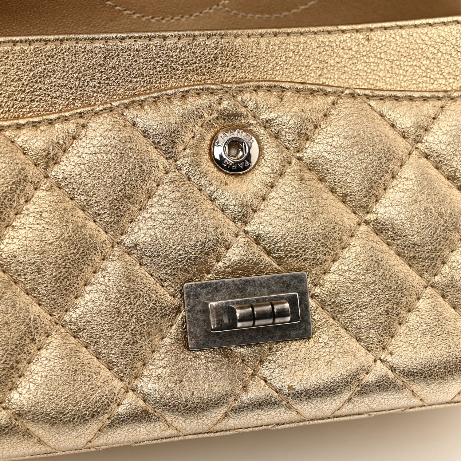 Chanel Metallic Lambskin Quilted 2.55 Reissue 224 Flap Gold 13 of 15