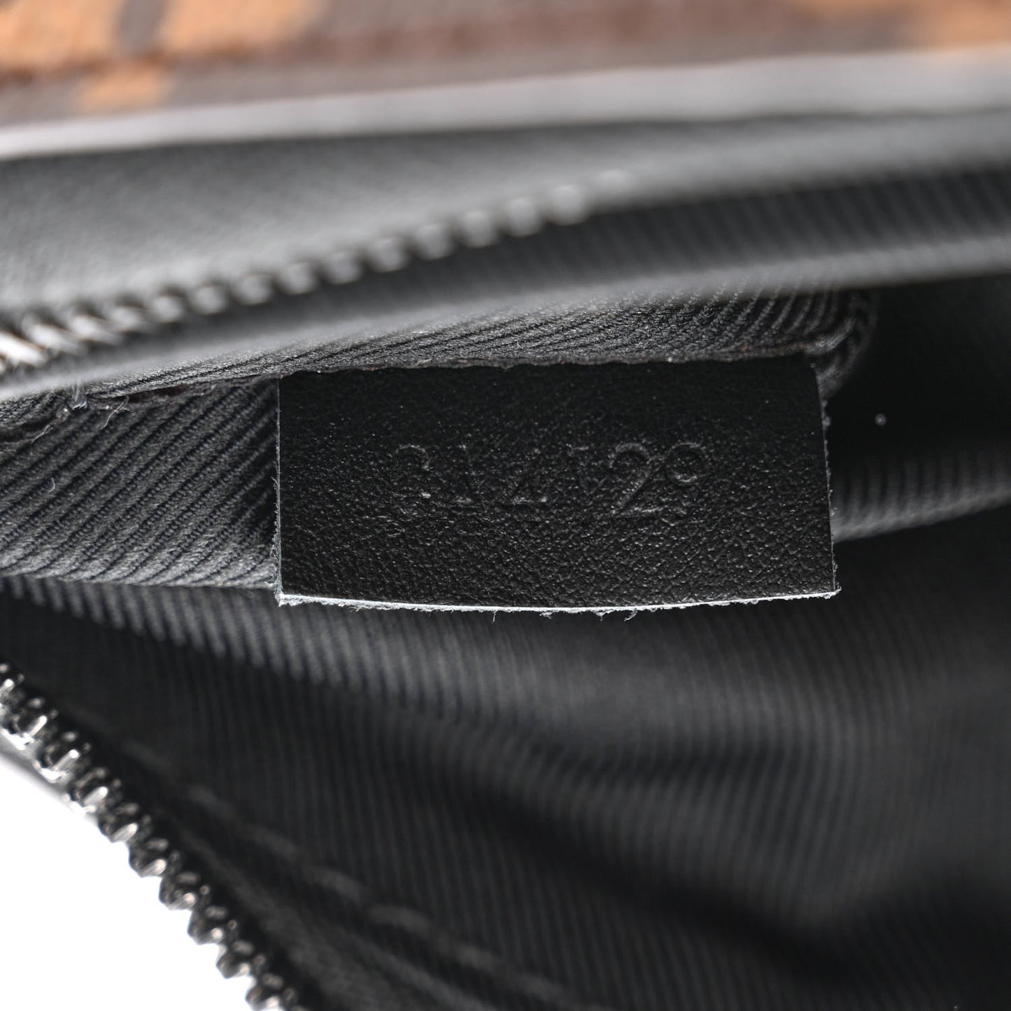 Monogram Tuffetage Triangle Messenger Black