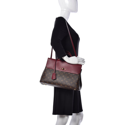 Louis Vuitton Monogram Venus Raisin 2 of 8