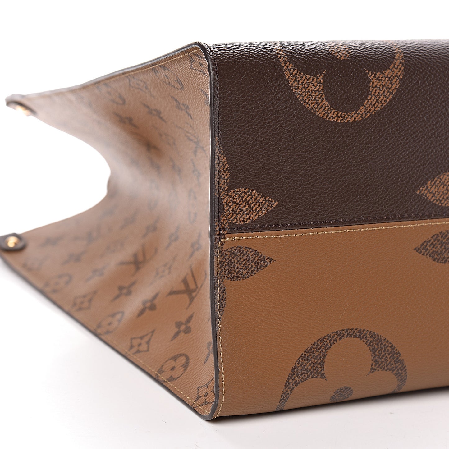 Reverse Monogram Giant Onthego GM