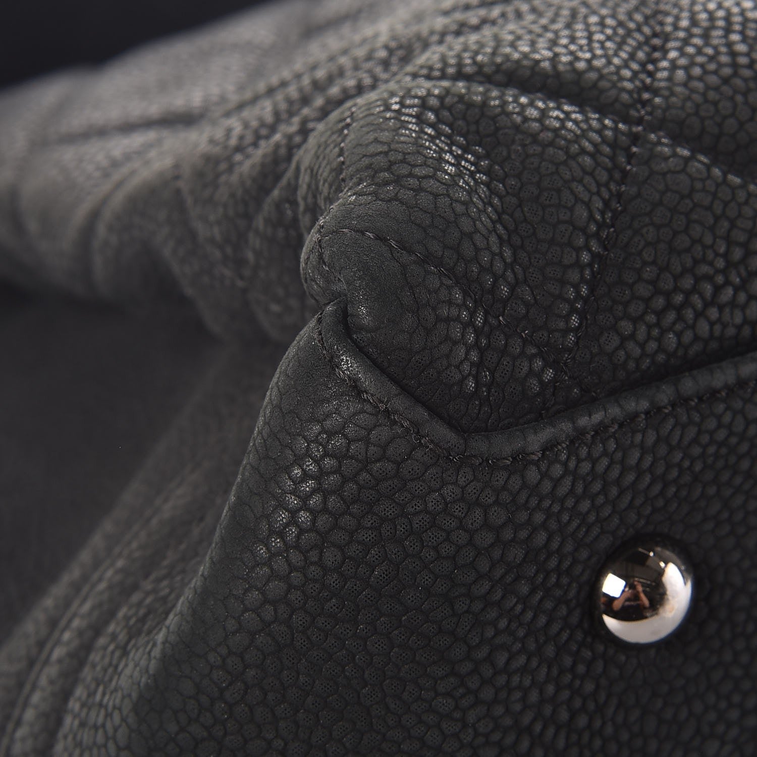 Chanel Iridescent Caviar Medium Lady Pearly Flap Black 7 of 13